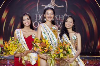 Ngắm nhan sắc người đẹp Long An vừa đăng quang Hoa khôi Sông Vàm 2022