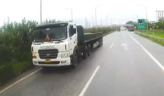 Bắc Giang: Lập biên bản tài xế điều khiển xe đầu kéo đi ngược chiều trên cao tốc
