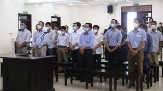 Ghi âm, ghi hình tại Tòa