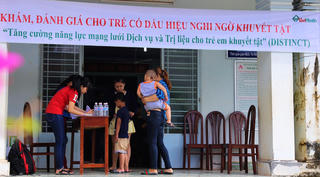Can thiệp sớm để trẻ khuyết tật hòa nhập tốt hơn