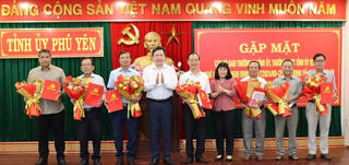 Phú Yên: Nhiều cán bộ diện Ban Thường vụ Tỉnh ủy, Thường trực Tỉnh ủy nghỉ hưu