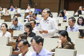 Tranh luận về án tử hình đối với tội tham ô, nhận hối lộ