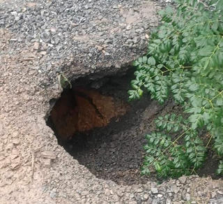 Xuất hiện ‘hố tử thần’ trên tuyến tỉnh lộ 588A