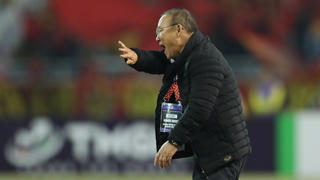 HLV Park Hang Seo: Thẻ đỏ của Văn Toàn là điều đáng tiếc