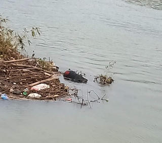 Phú Thọ: Bàng hoàng phát hiện thi thể nam thanh niên ở vệ sông