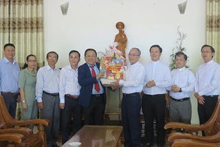 Lãnh đạo tỉnh Khánh Hòa thăm, chúc mừng các cơ sở tôn giáo nhân dịp lễ Phục sinh năm 2023