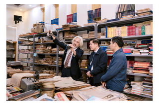 Nam Định: Sở hữu hơn 400 nghìn tờ báo cũ, một cá nhân được ‘xác lập kỷ lục sưu tầm’