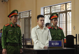 Quảng Nam: Thanh niên chém người phụ nữ gây thương tích lĩnh án 17 năm tù