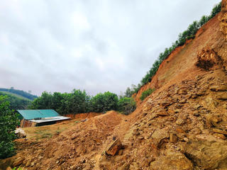 Hiểm họa bên tỉnh lộ 520