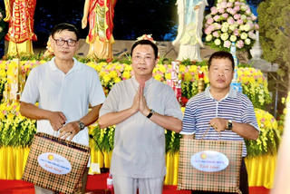 Doanh nhân đất Cảng nặng tình với công tác ‘đền ơn đáp nghĩa’ ở Hà Tĩnh