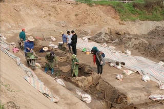 Việc khai quật khẩn cấp hai thuyền cổ mới phát hiện ở Bắc Ninh sẽ kết thúc vào ngày 3/4/2025