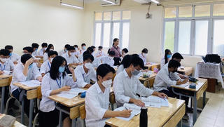 Thay đổi môn tự chọn lớp 10: Cần có hướng dẫn sớm