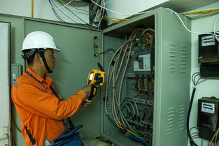 Cần tạo thành thói quen tiết kiệm điện