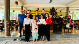 Bình Dương: Trao quà cho trẻ em và người già có hoàn cảnh khó khăn