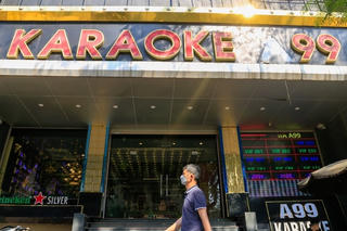 Chủ quán karaoke cũng kêu cứu