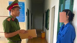Đắk Nông: Bắt giữ 1 sinh viên lừa đảo chiếm đoạt tiền gửi tiết kiệm của khách hàng