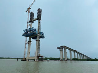 Tái khởi động nhiều công trình giao thông trọng điểm