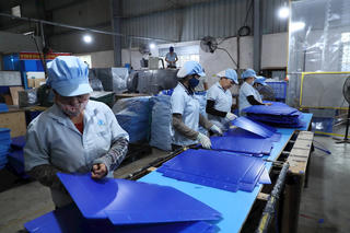 Công đoàn đề xuất tăng lương tối thiểu vùng thêm 7,3%