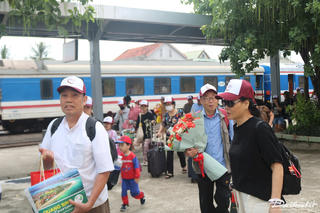 Quảng Bình đón chuyến tàu hoả charter chở khách du lịch