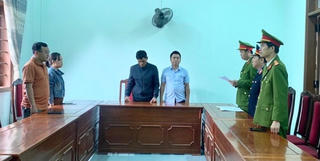 Nguyên Giám đốc Phòng giao dịch Nam Cửa Việt bị khởi tố, bắt tạm giam