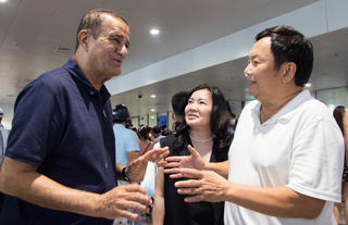 Đồi mắc ca trù phú mở hướng làm giàu ở miền tây Quảng Ngãi