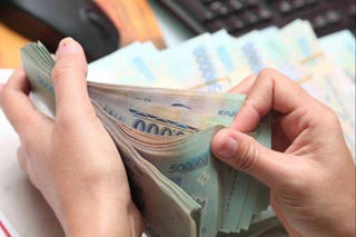 Cân nhắc khi đánh thuế từ lãi tiền gửi tiết kiệm