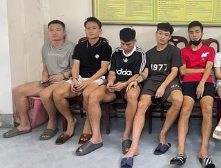 5 cầu thủ đội bóng Hồng Lĩnh Hà Tĩnh bị bắt vì sử dụng ma túy