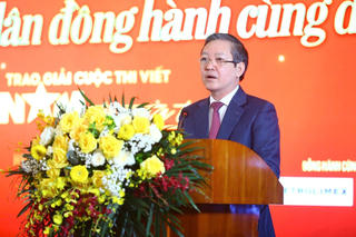 8 thập kỷ nông dân đồng hành cùng đất nước