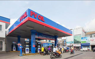 Giá xăng tăng lần thứ ba liên tiếp