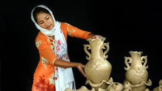  UNESCO ghi danh nghệ thuật làm gốm của người Chăm vào di sản văn hóa phi vật thể cần bảo vệ khẩn cấp