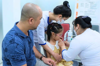 Vaccine phòng 23 chủng vi khuẩn phế cầu lần đầu tiên có mặt tại Việt Nam