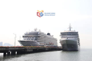 Quảng Ninh: 2 tàu biển quốc tế đưa gần 1200 khách đến Hạ Long