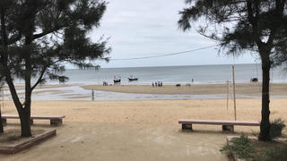 Tìm thấy thi thể bé trai 10 tuổi đuối nước khi tắm biển với mẹ ở Hà Tĩnh