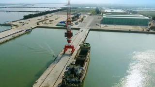 Phó Thủ tướng chỉ đạo giải quyết việc khu công nghiệp Nam Tiền Phong bị 'tách đôi'
