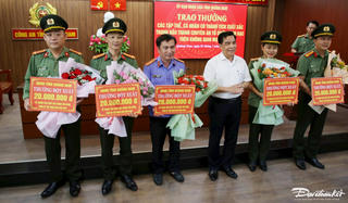 Quảng Nam: Thưởng nóng vụ triệt xóa đường dây đánh bạc 20 tỷ đồng/ngày