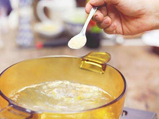 Ăn quá mặn - thói quen để lại  hậu quả lâu dài cho sức khỏe