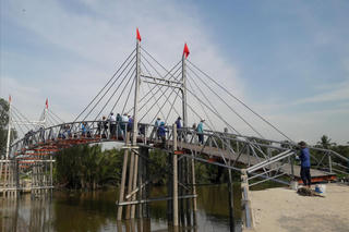 Những cây cầu '1.000 đồng' giúp người dân thoát cảnh lụy đò