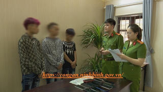 Bắt giữ 3 thiếu niên phá két sắt, trộm 30 điện thoại di động