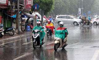 Cuối tuần, nhiều khu vực có mưa dông, trời mát