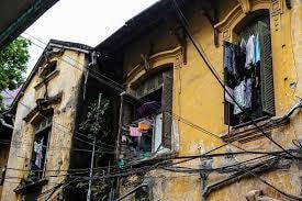 Vì sao vẫn khó di dời?