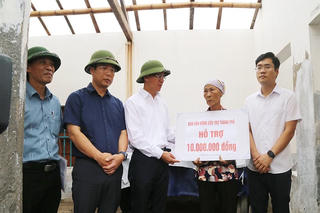 Hải Phòng: Lãnh đạo MTTQ động viên người dân, doanh nghiệp bị ảnh hưởng do bão