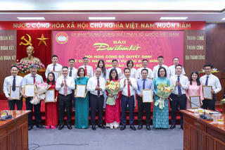 Báo Đại đoàn kết công bố quyết định về chức năng nhiệm vụ của các ban đơn vị và công tác cán bộ