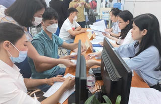 Thị trường lao động cuối năm: Chưa thể phục hồi