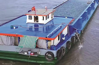 Những can nước ngọt ân tình