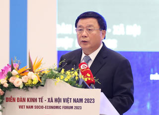 Thực trạng 'có tiền nhưng không tiêu được' vẫn phổ biến