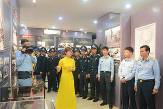 'Pháo cao xạ 70 năm anh dũng - quyết thắng'