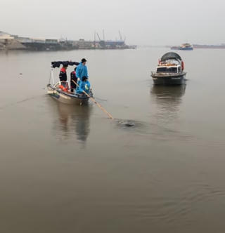 Sự cố cầu phao ở Nam Định: Tìm thấy thi thể công nhân vận hành cầu