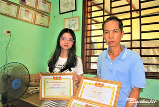 Đà Nẵng: Nữ sinh mồ côi đạt điểm cao và ước mơ trở thành cô giáo