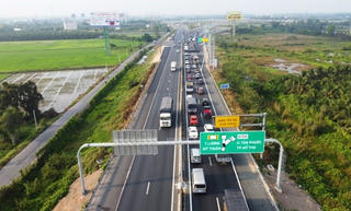 Yêu cầu nghiên cứu mở rộng 2 tuyến cao tốc phía Nam