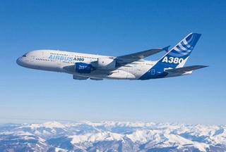 Tạm ngừng khai thác thêm 5 sân bay do ảnh hưởng bão Noru